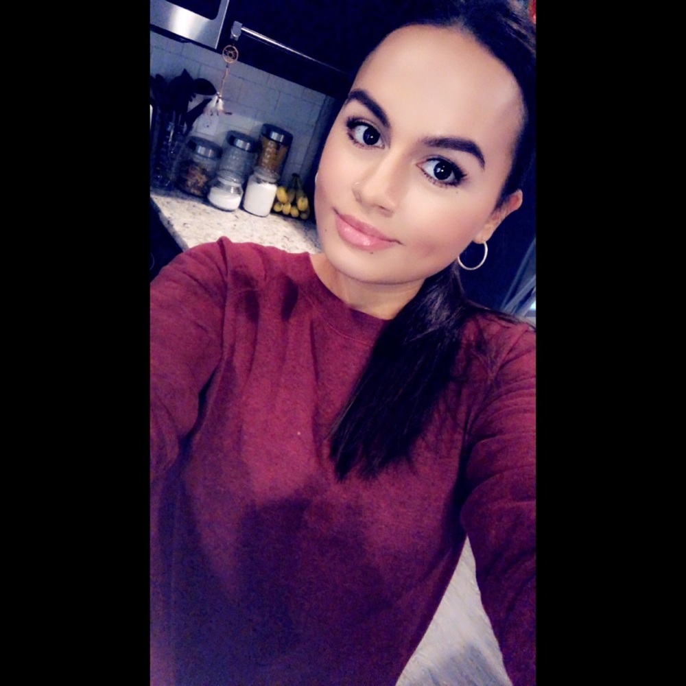 Meet your Posher, Leeann